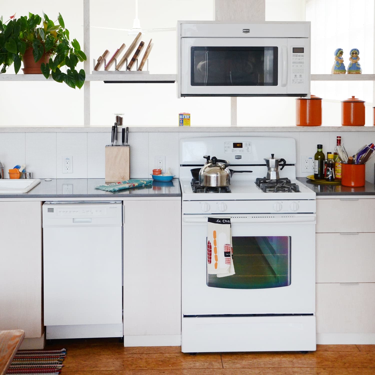 Heating house with gas oven hot sale